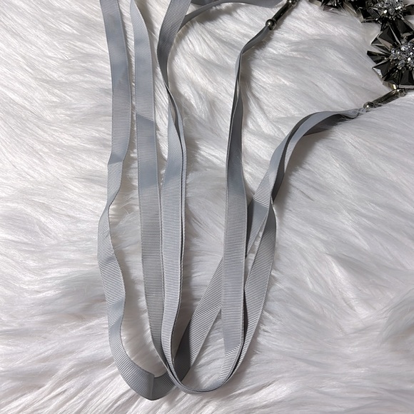 Starburst Statement Necklace - Picture 10 of 12